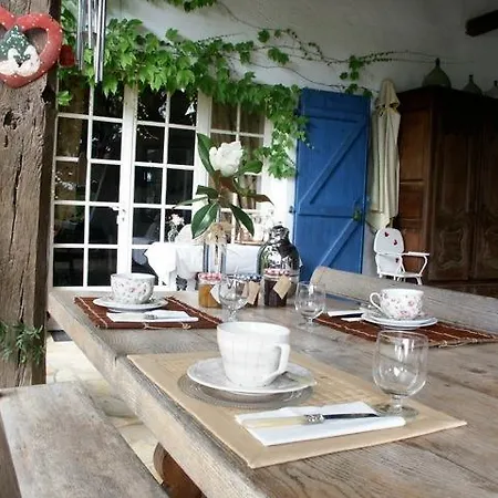 فندق مبيت وإفطار D'hotes De Pesques Termes-d'Armagnac